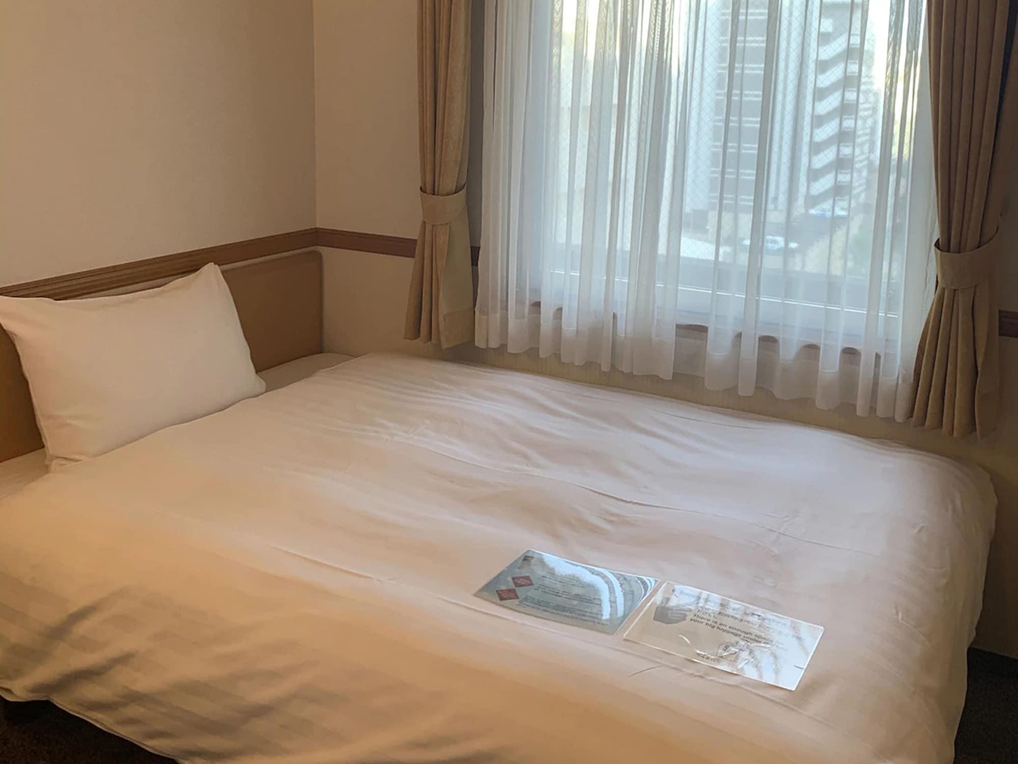 東横イン 横浜スタジアム前2 3*